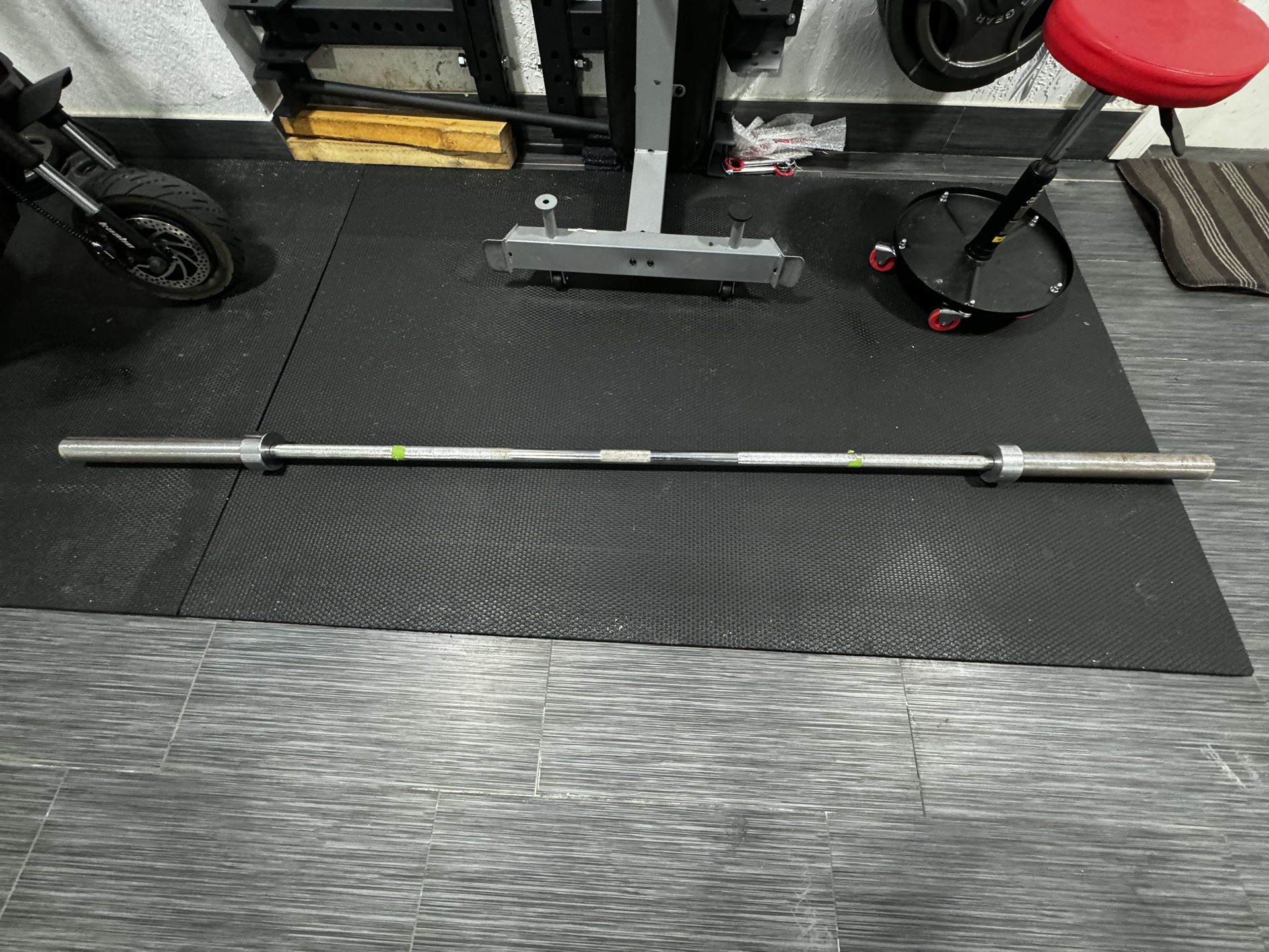 7Ft Pro Olympic Size Barbell Weights Bar