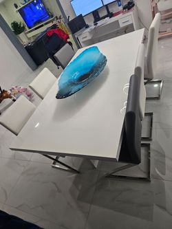 Accent decor blue piece