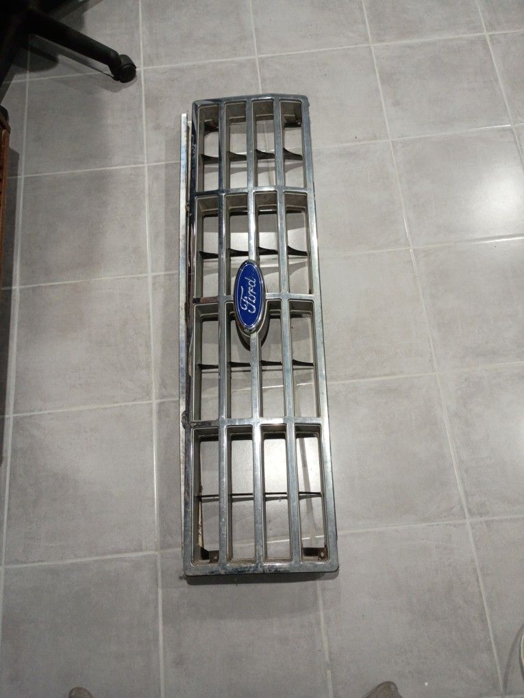 1982 Ford Bronco Grill