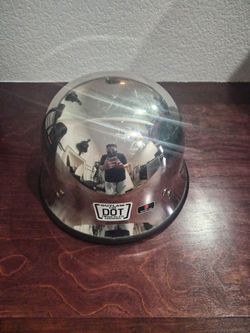 Motorcycle helmet