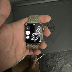 Apple Watch Series 9 45 mm Stainless Steel (GOLD)