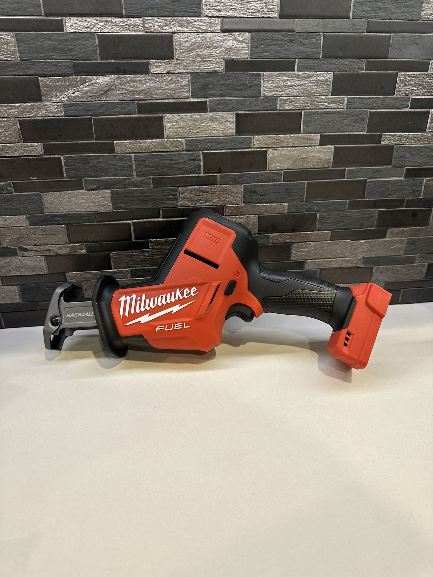 Milwaukee M18 Fuel Hacksaw $145 Brand New/ Nuevo 
