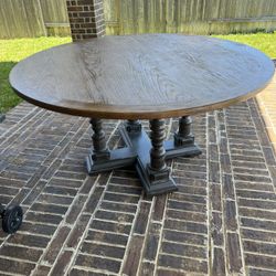 Breakfast Or Dinning Table. Make An Offer!!