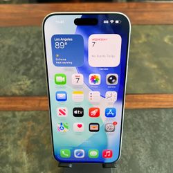 iPhone 17 Pro Max 100% Battery