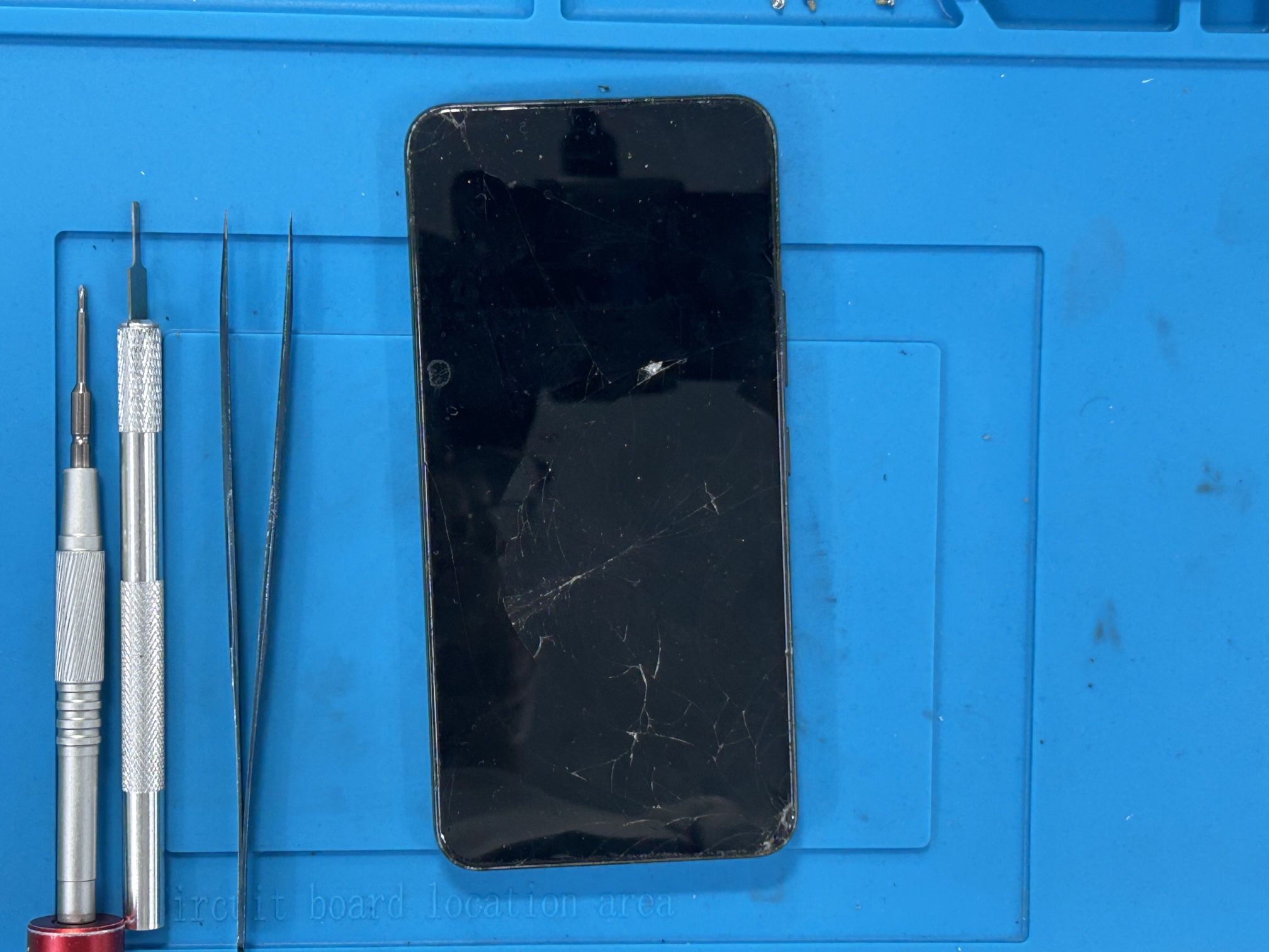 Galaxy Screen Repair – Chicago Gadgets we specialize in fast, reliable, and affordable repairs with same day service. / Se Habla Español También,