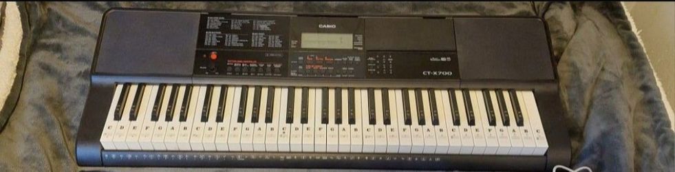 CASIO CT-X700 E PIANO (61 Keys)