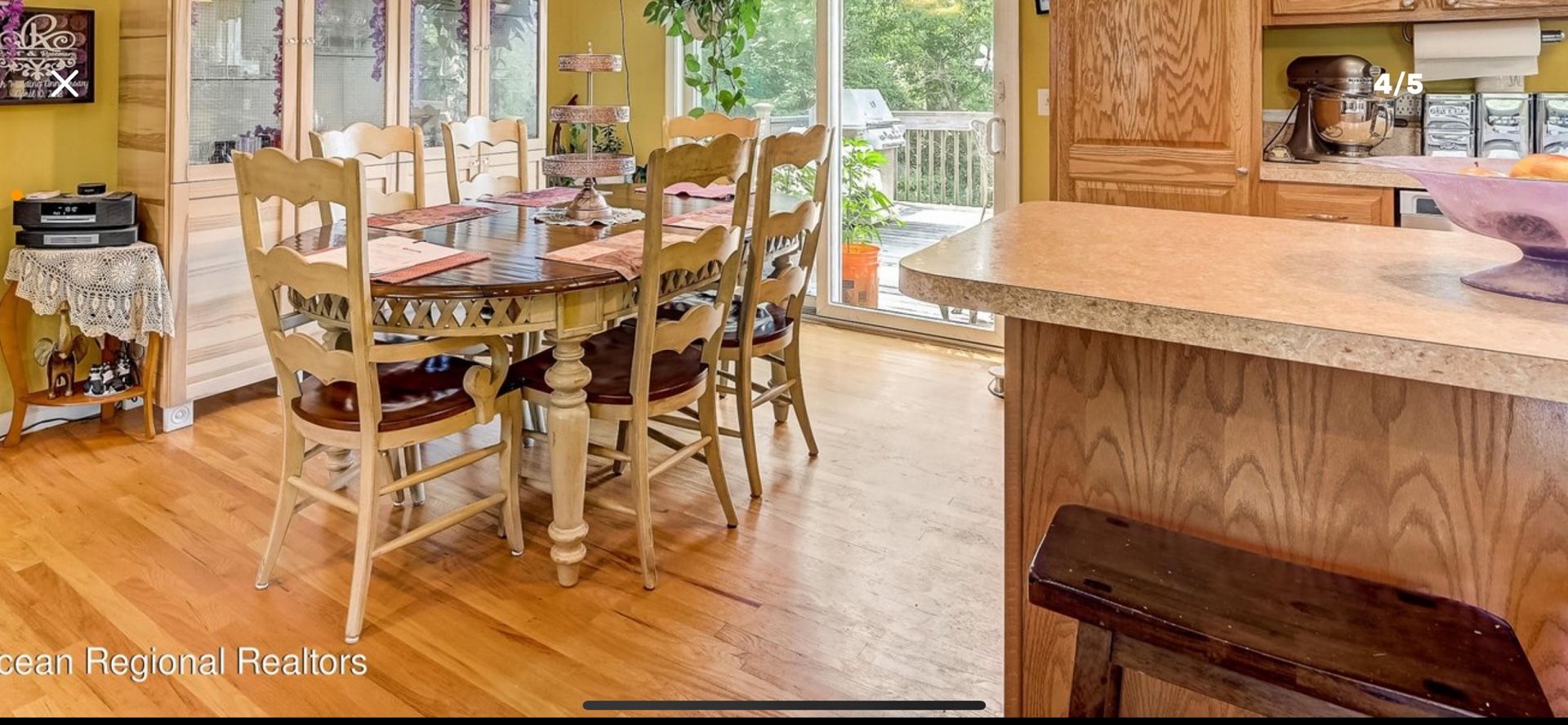 Beautiful Dining Set!!!!.