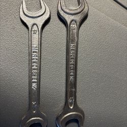 Wrench 