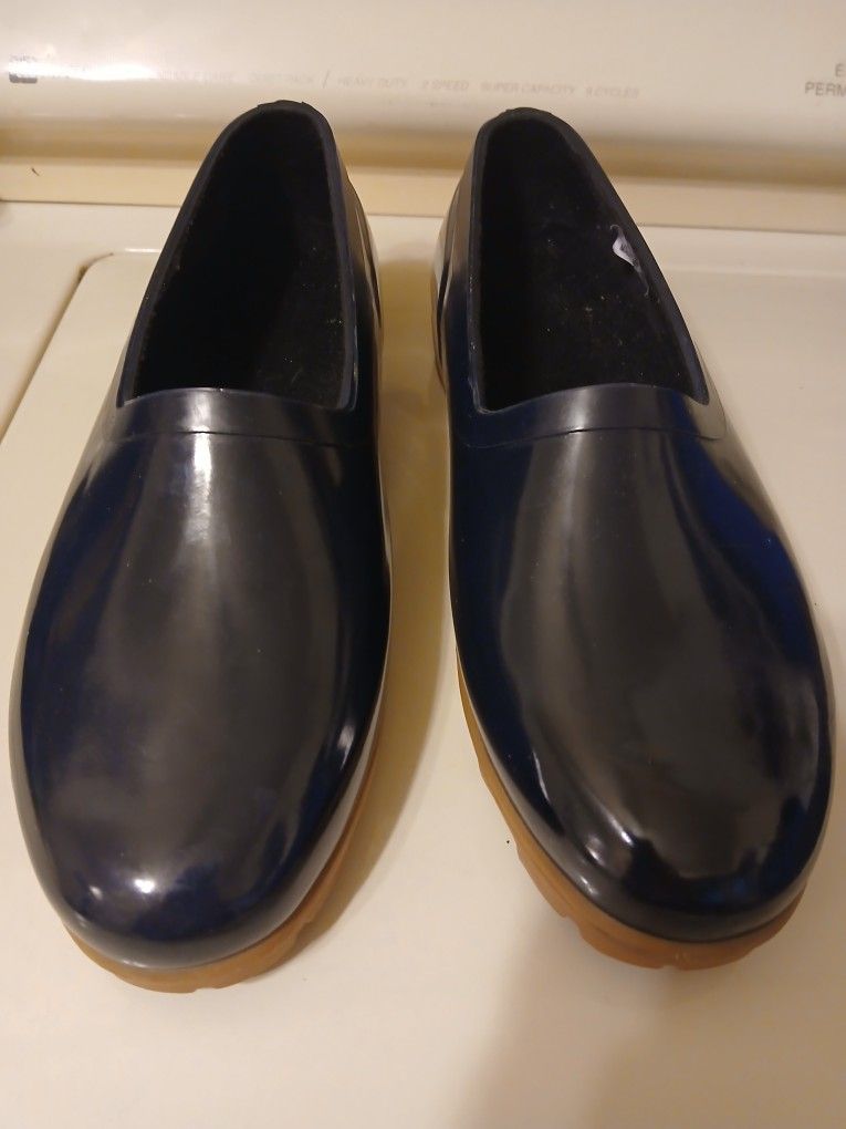 Ladies Woodstock Navy Rubber Rain Shoes Size 10