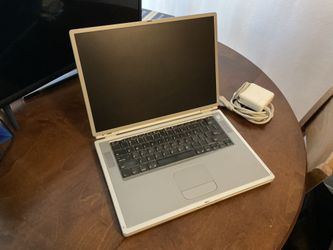 Apple Titanium G4 Powerbook 667Mhz Power PC G4 768MB SDRAM 60GB SSD Hard Drive