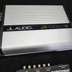 JL Audio JD1000/1
JD Series mono subwoofer amplifier — 1,000 watts RMS x 1 at 2 ohms