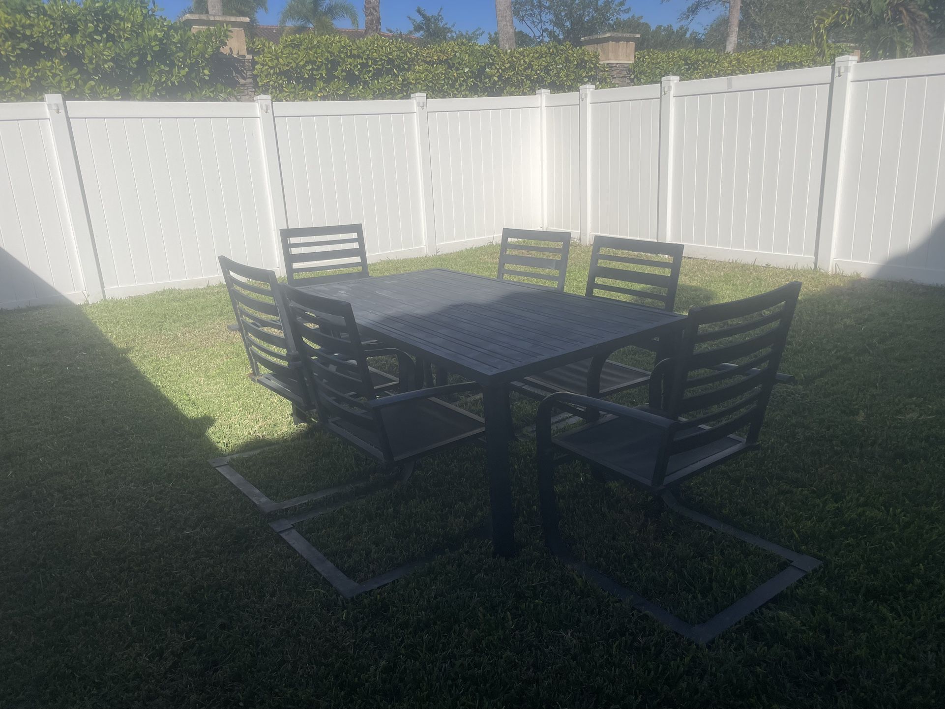 7 Piece Lawn Table & Chairs