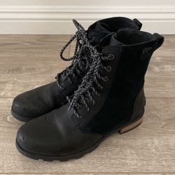 SOREL Emelie Short Lace Boot