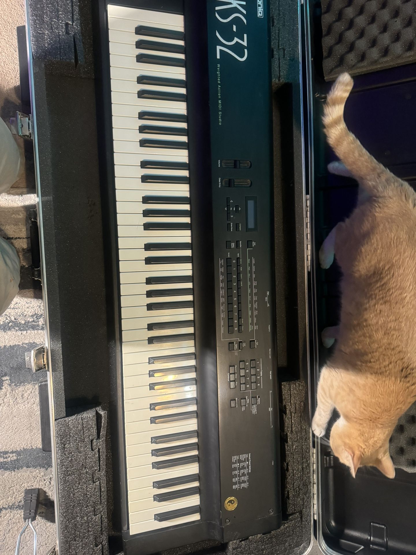 Ensoniq KS-32 w/ Original Manual 