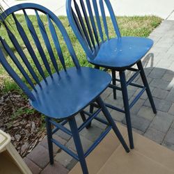 2 Bar Stools