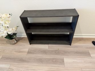 Bookshelf / Shelf