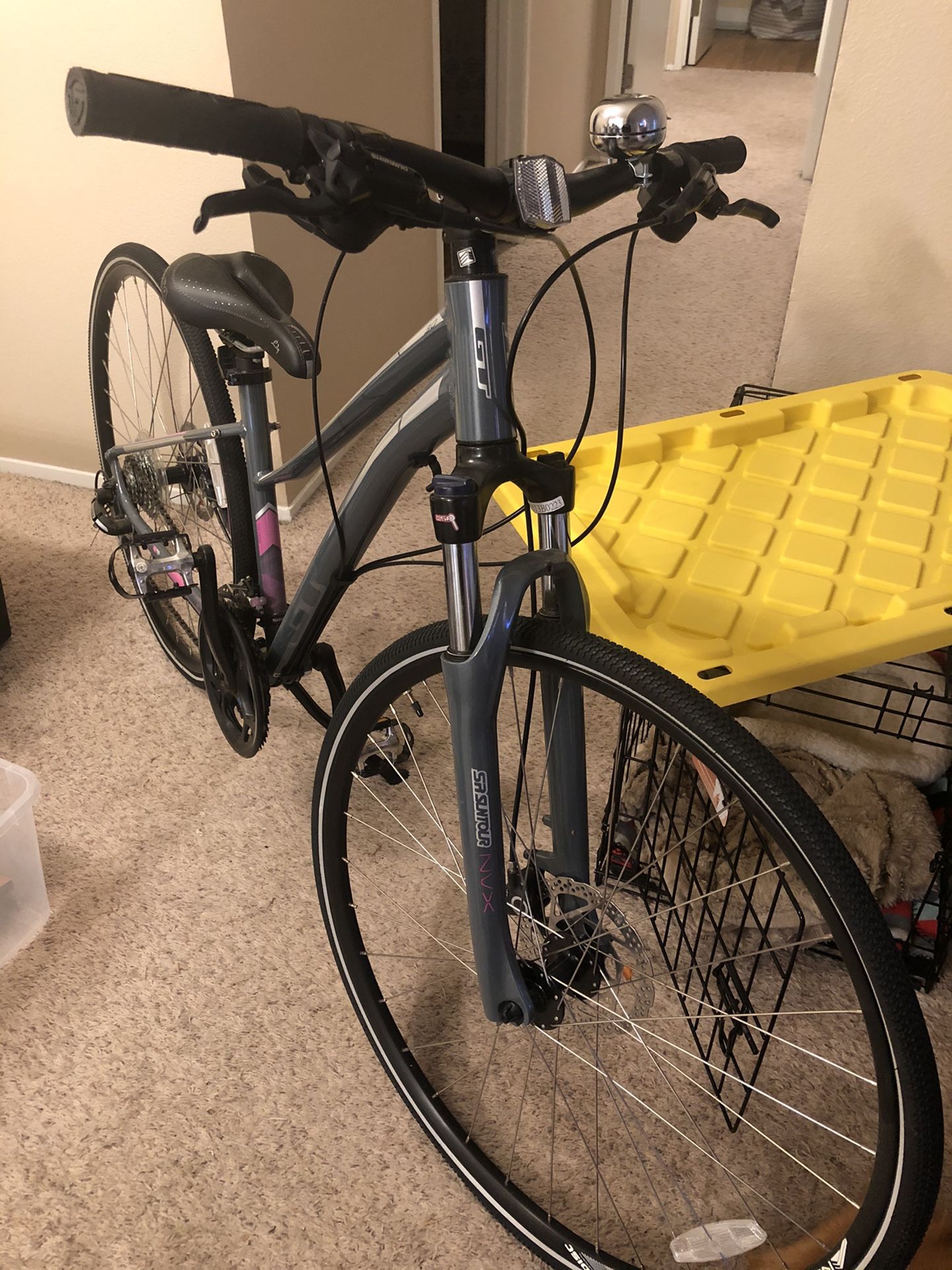 Women’s small bicycle - like new!