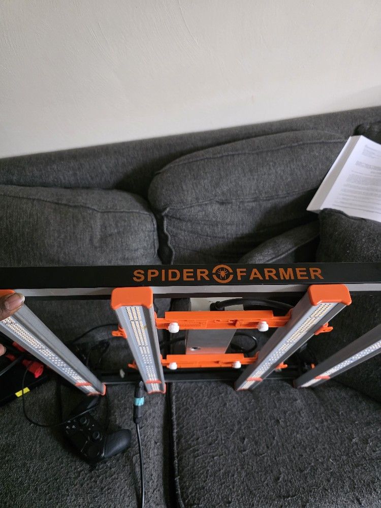 Spider Farm Grow Light Se3000