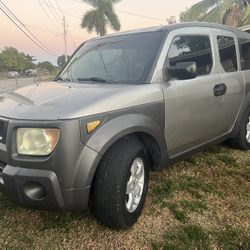 2003 Honda Element