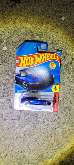 Hot Wheels Ferrari 12Cilindri Die-Cast Car