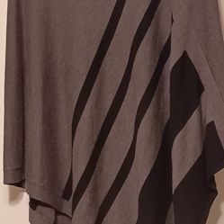 Poncho Gray And Black Size Large