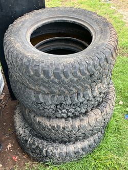 Tires LT 255/75R 17