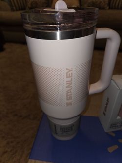 Stanley Quencher Tumbler with Handle