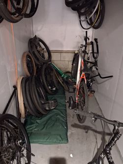 Bikes and ebike parts garage sale