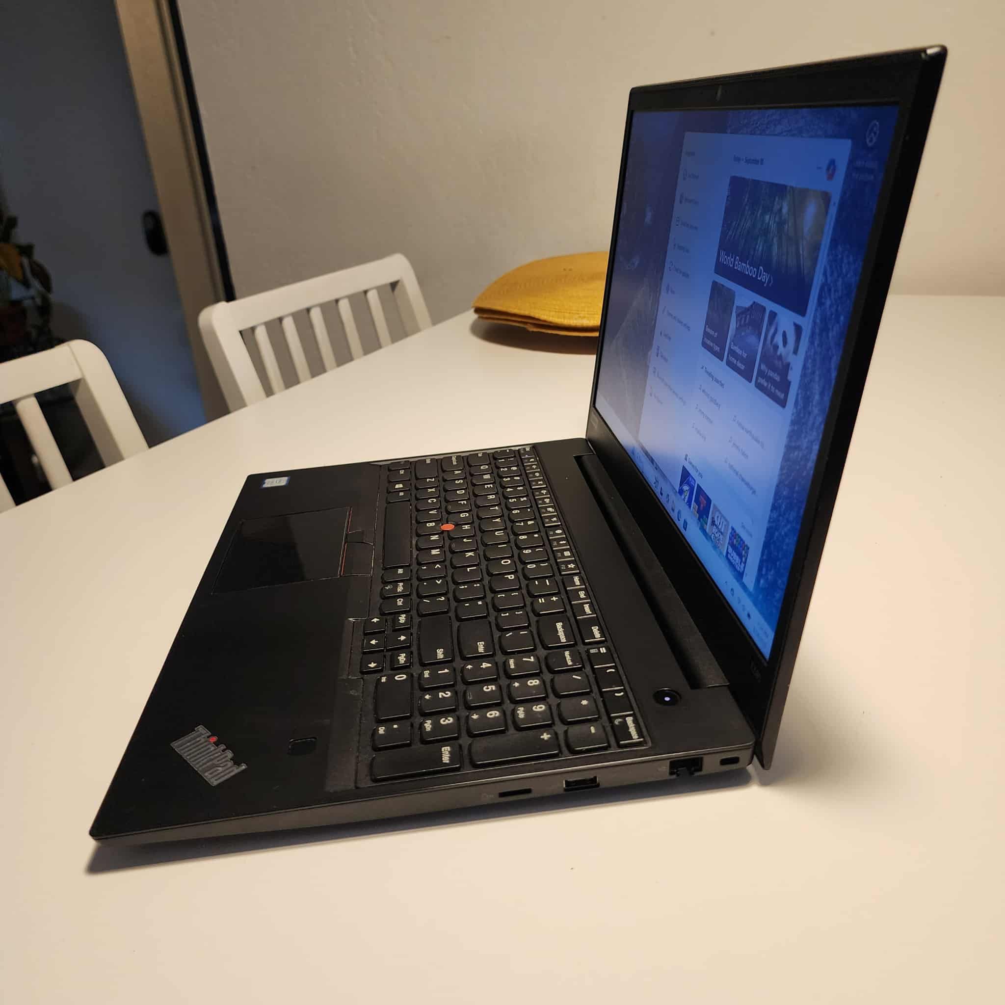 THINKPAD LENOVO E580 laptop 15.6-inch INTEL CORE I3-7020U 2.30GHZ 4GB RAM - 240GB SSD Windows 11 pro. Microsoft office installed. Nothing wrong. *