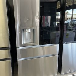 LG 4 Door InstaView Refrigerator With Door In Door