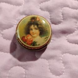 METAL PILL BOX 