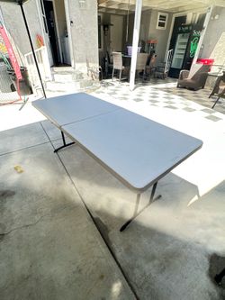 Lifetime Folding Tables