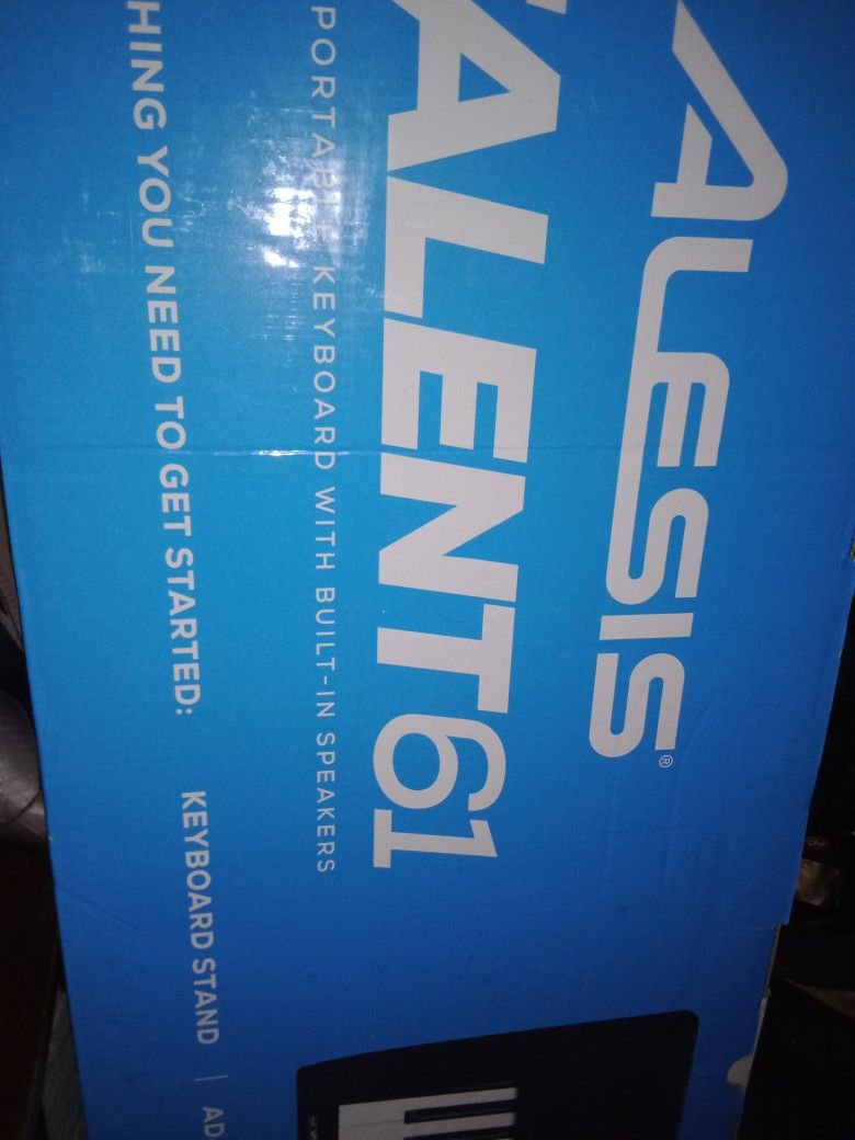 Alesis Talent 61 Keyboard New In Box With Stand