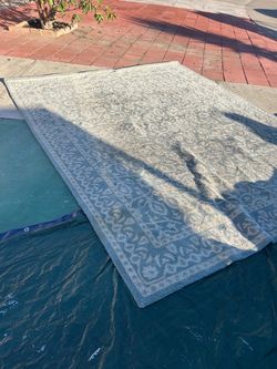 8by10 free carpet light blue