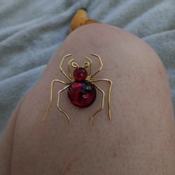 SPIDER LAPEL BROOCH