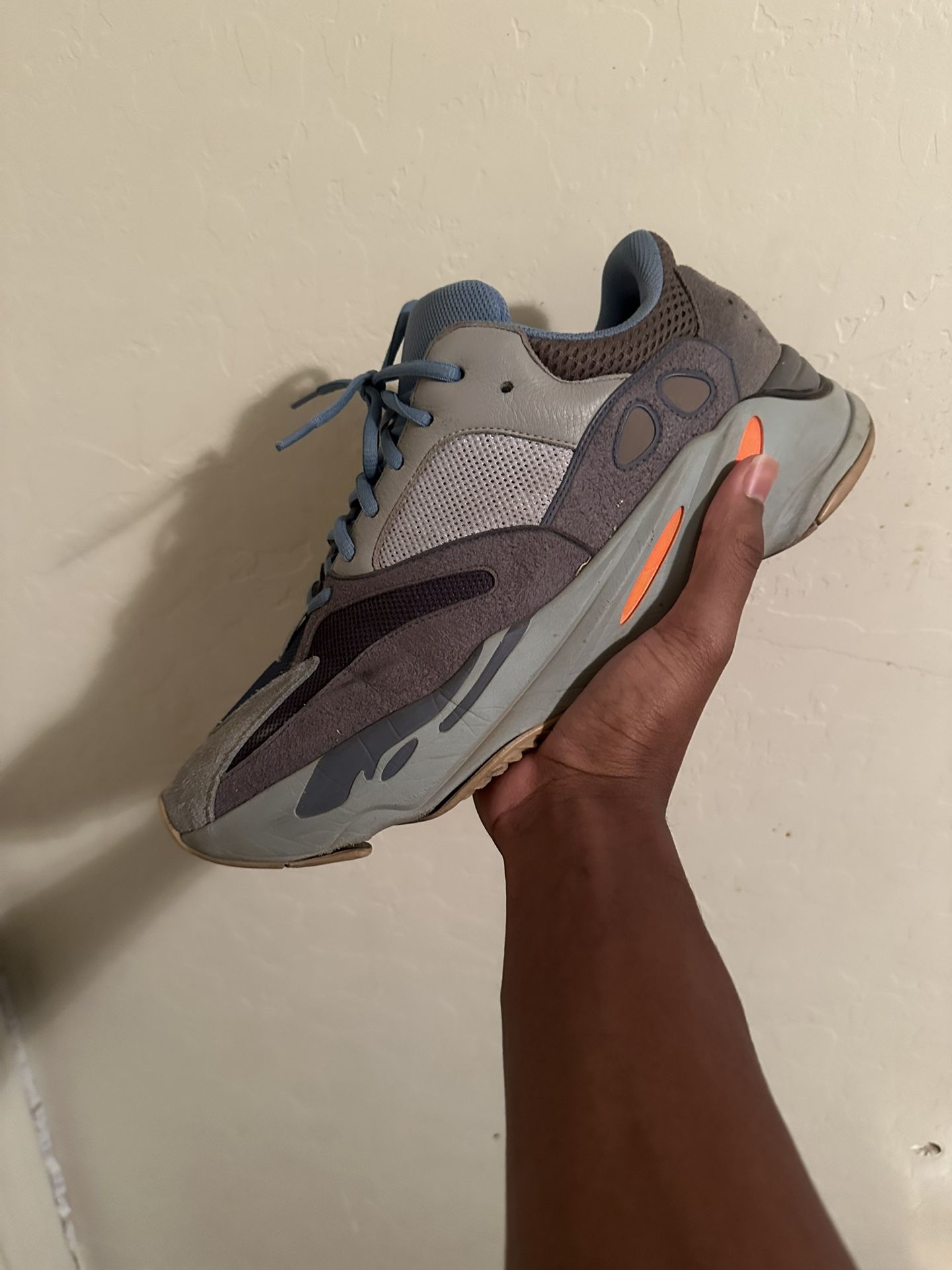 yeezy 700 fade blue carbon