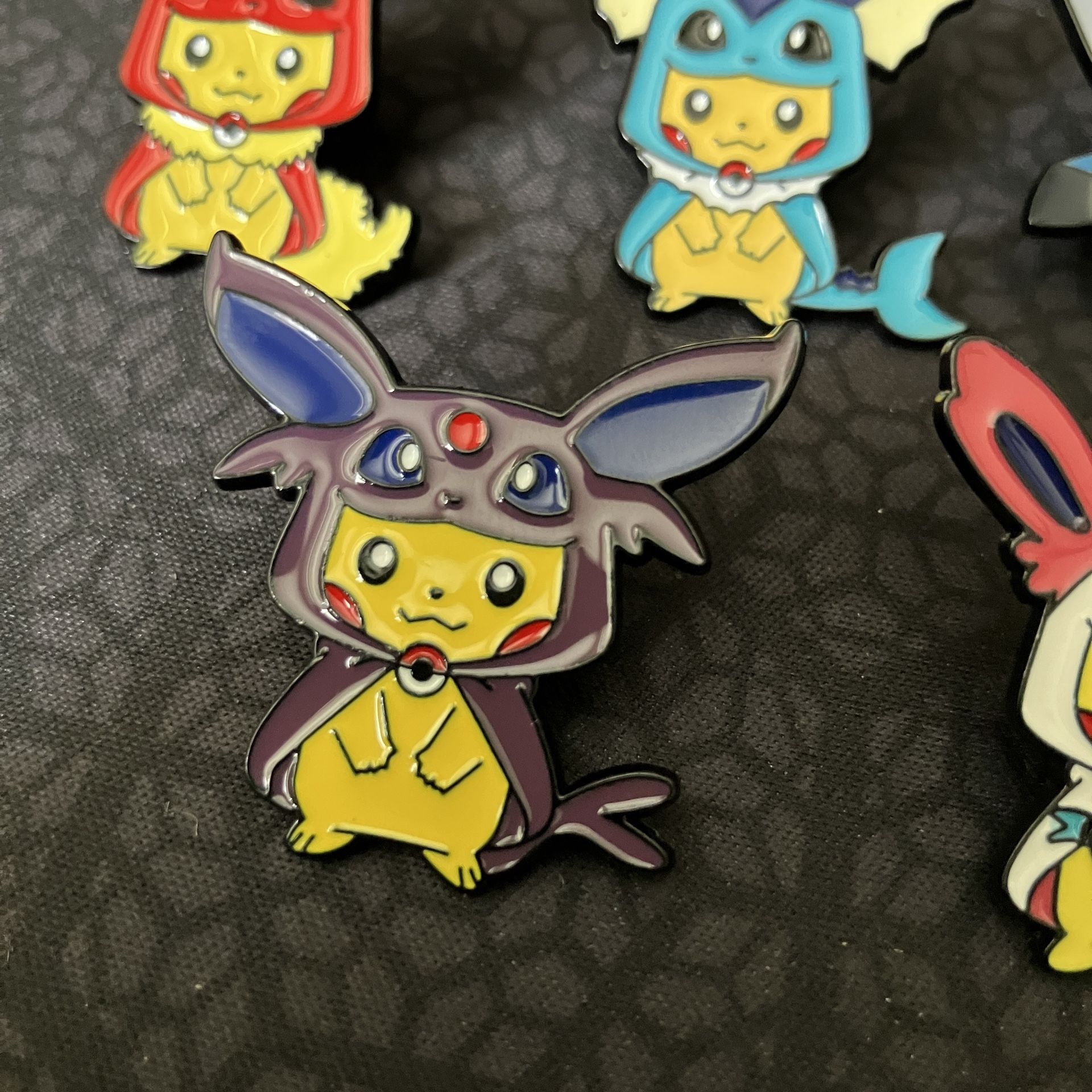 Pikachu In Espeon Poncho Costume Pokemon Enamel Pin / Brooch