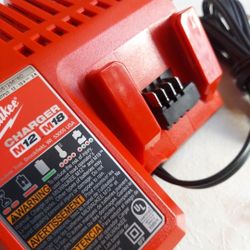 New Milwaukee Charger M12 M18 