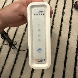 Arris SB6190 Modem