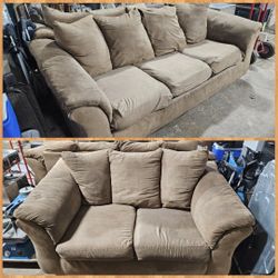 Couch & Loveseat 