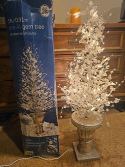 GE Christmas tabletop gem tree