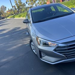 2020 Hyundai Elantra 