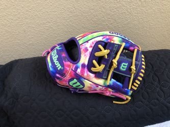 NEW BASEBALL GLOVES