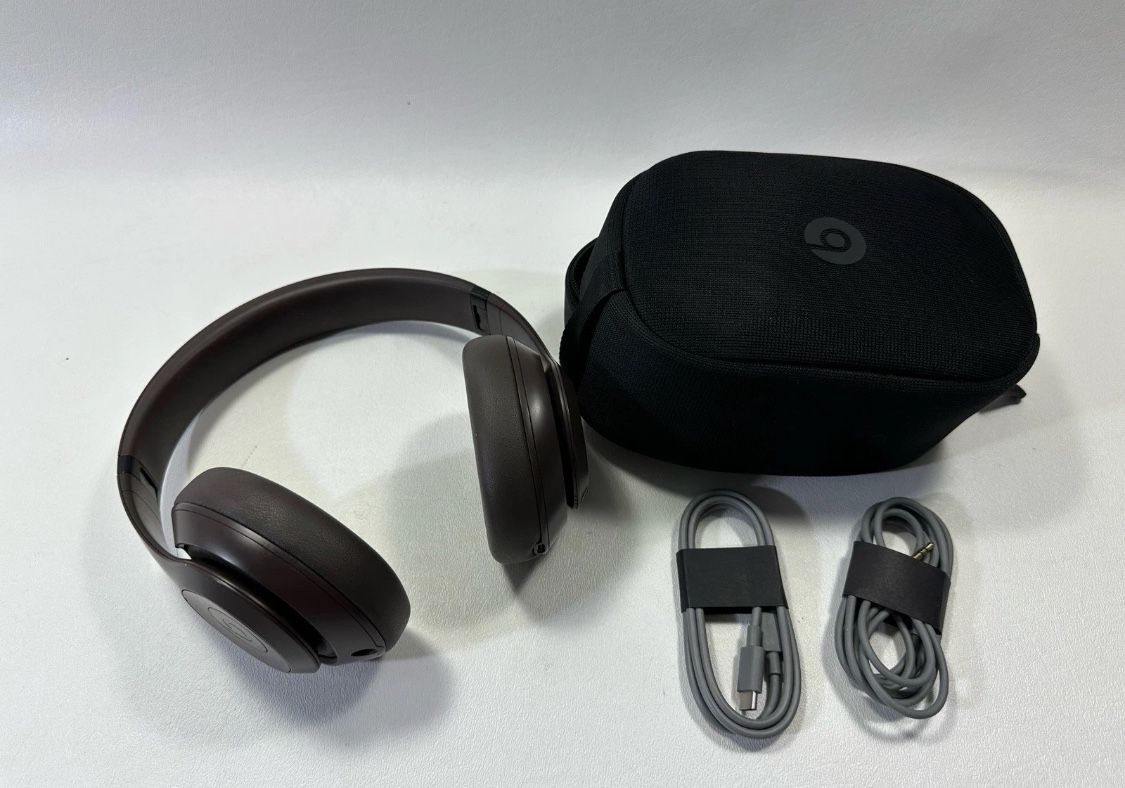 Beats Studio Pro - Wireless Bluetooth Noise Cancelling Headphones - Deep Brown