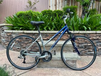 Trek Multi-Track 7300 Hybrid Bike