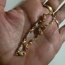 14K Gold Opal With Diamind Accent Bracelet 