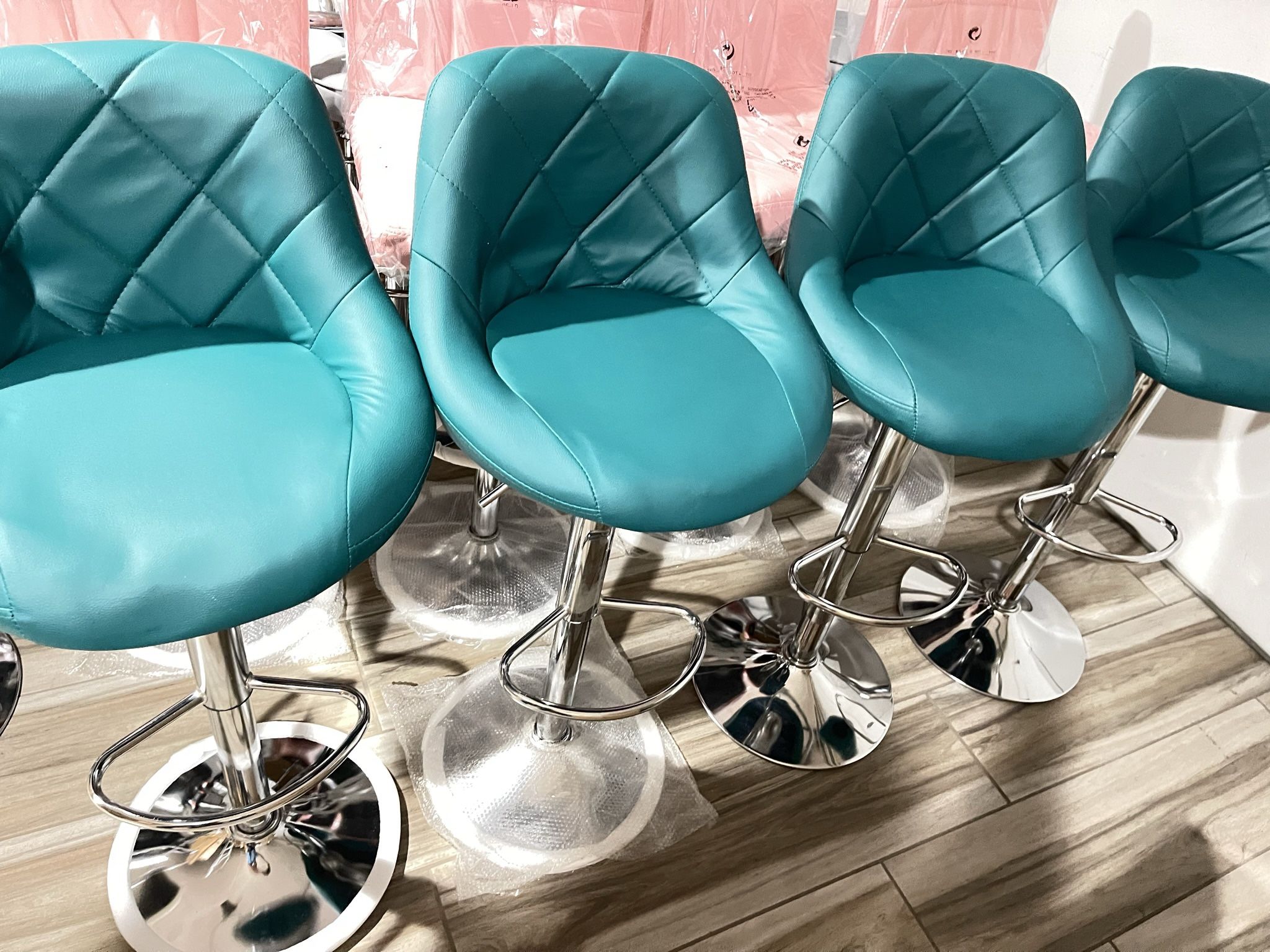 Set Of 4. bar stools with 360degree swivel backrest, set of 4 bar stools (style 02blue green