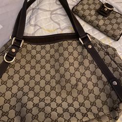 Gucci Purse And Wallet Brown $550