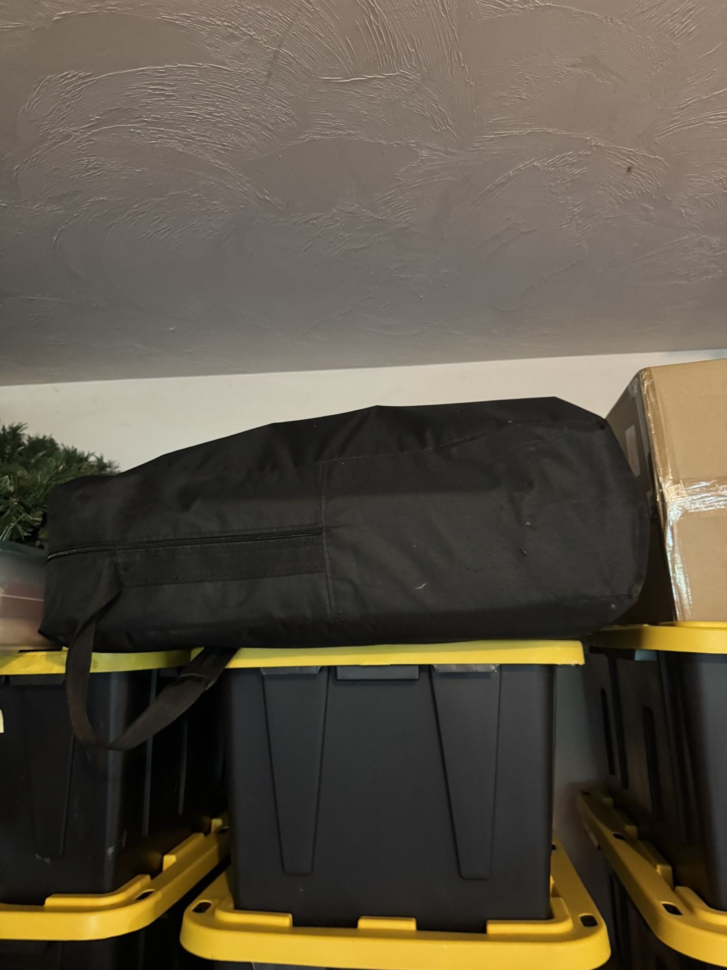 massage table (never used)