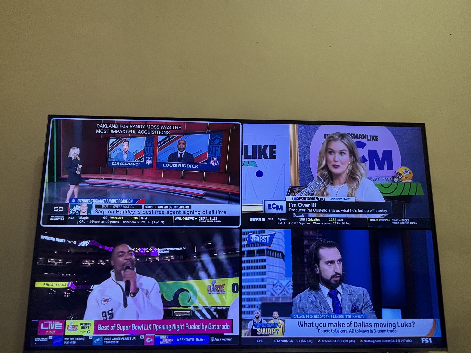 65” Samsung Smart Tv